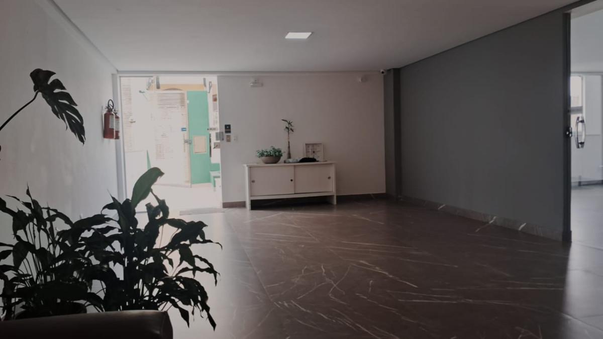 Apartamento, Sagrada Família, 2 Quartos, 2 Vagas, 1 Suíte