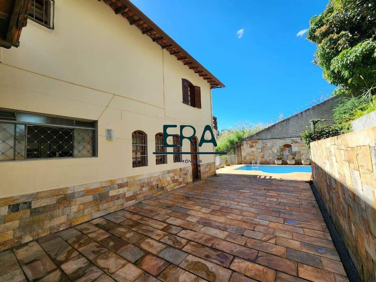 Casa, Santa Lúcia, 5 Quartos, 4 Vagas, 2 Suítes