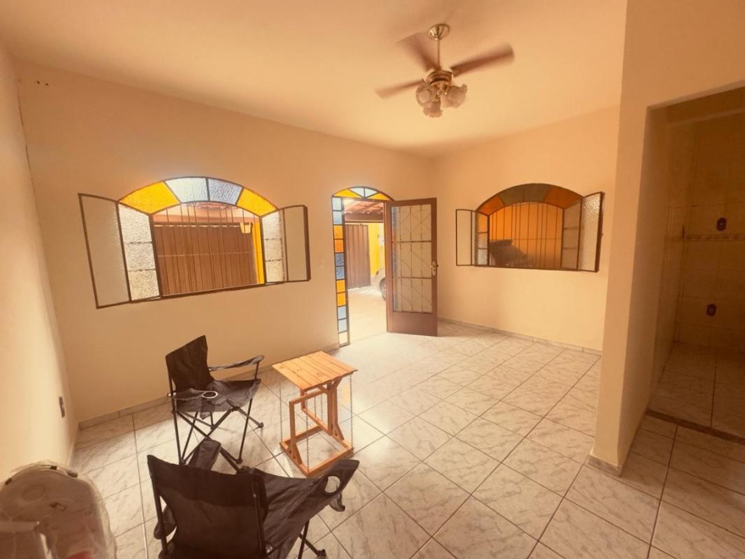 Casa, Piratininga (venda Nova), 3 Quartos, 3 Vagas, 1 Suíte