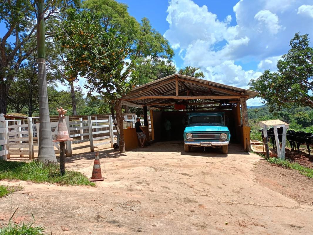 Fazenda, Ravena, 4 Quartos, 4 Vagas, 1 Suíte