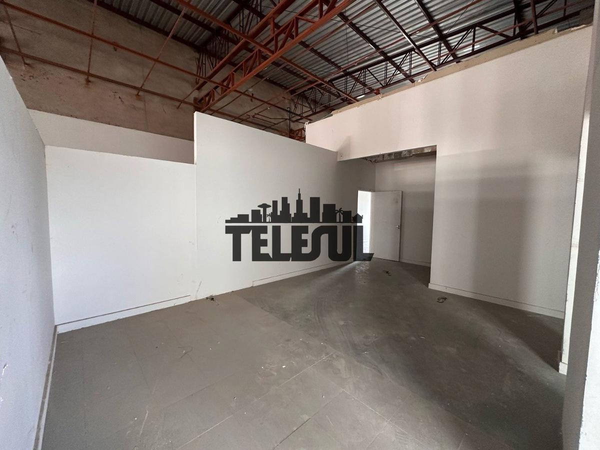 Galpão, Jardim Andere, 0 Quarto, 14 Vagas