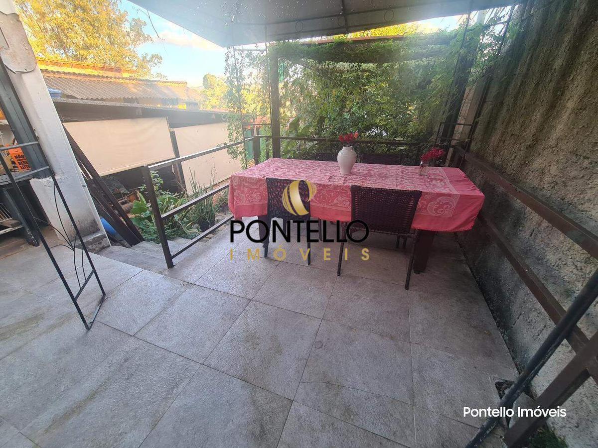 Casa, Cachoeirinha, 4 Quartos, 1 Vaga, 1 Suíte