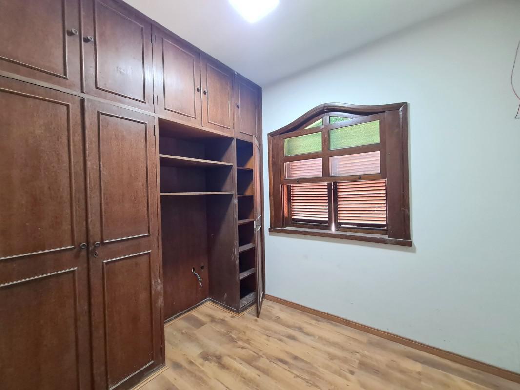 Casa, Gutierrez, 5 Quartos, 4 Vagas, 2 Suítes