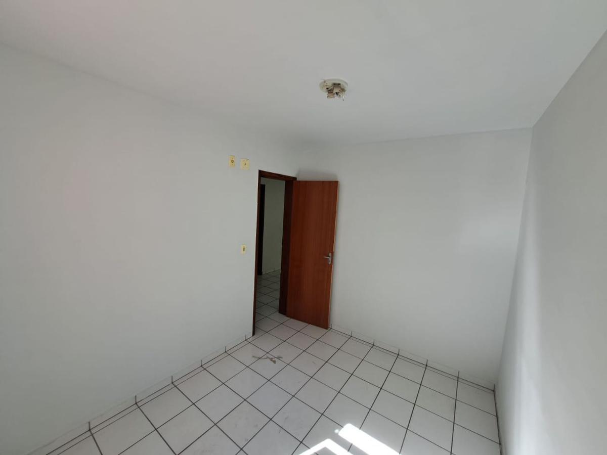 Apartamento, Ipiranga, 2 Quartos, 1 Vaga, 0 Suíte