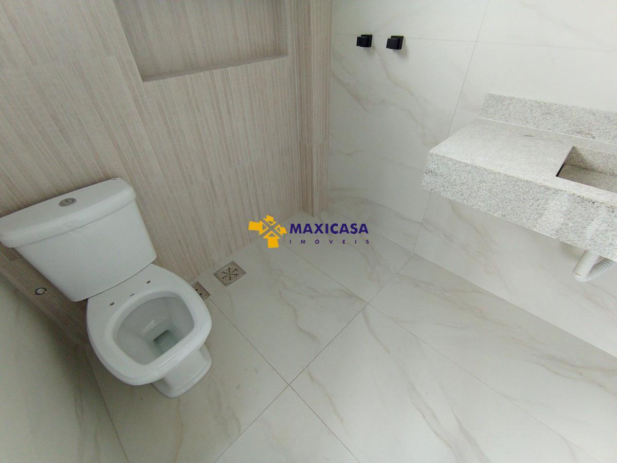 Casa, Planalto, 3 Quartos, 2 Vagas, 1 Suíte