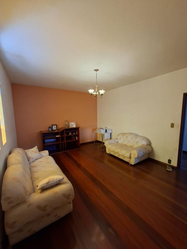 Casa, Santa Rosa, 5 Quartos, 3 Vagas, 1 Suíte