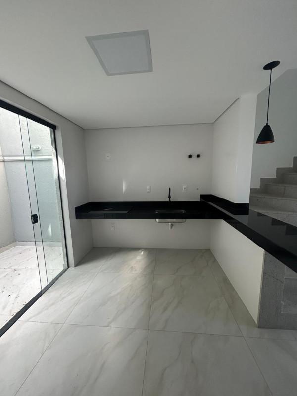 Casa, Planalto, 2 Quartos, 1 Vaga, 1 Suíte