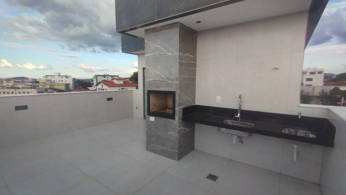 Cobertura, Planalto, 4 Quartos, 2 Vagas, 2 Suítes