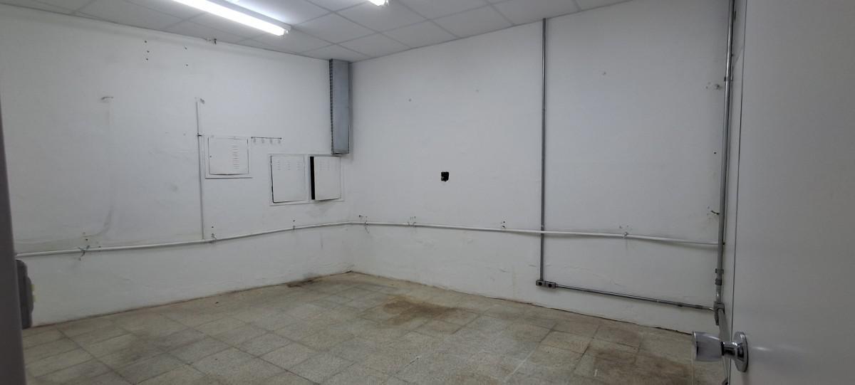 Galpão, Floresta, 0 Quarto, 6 Vagas