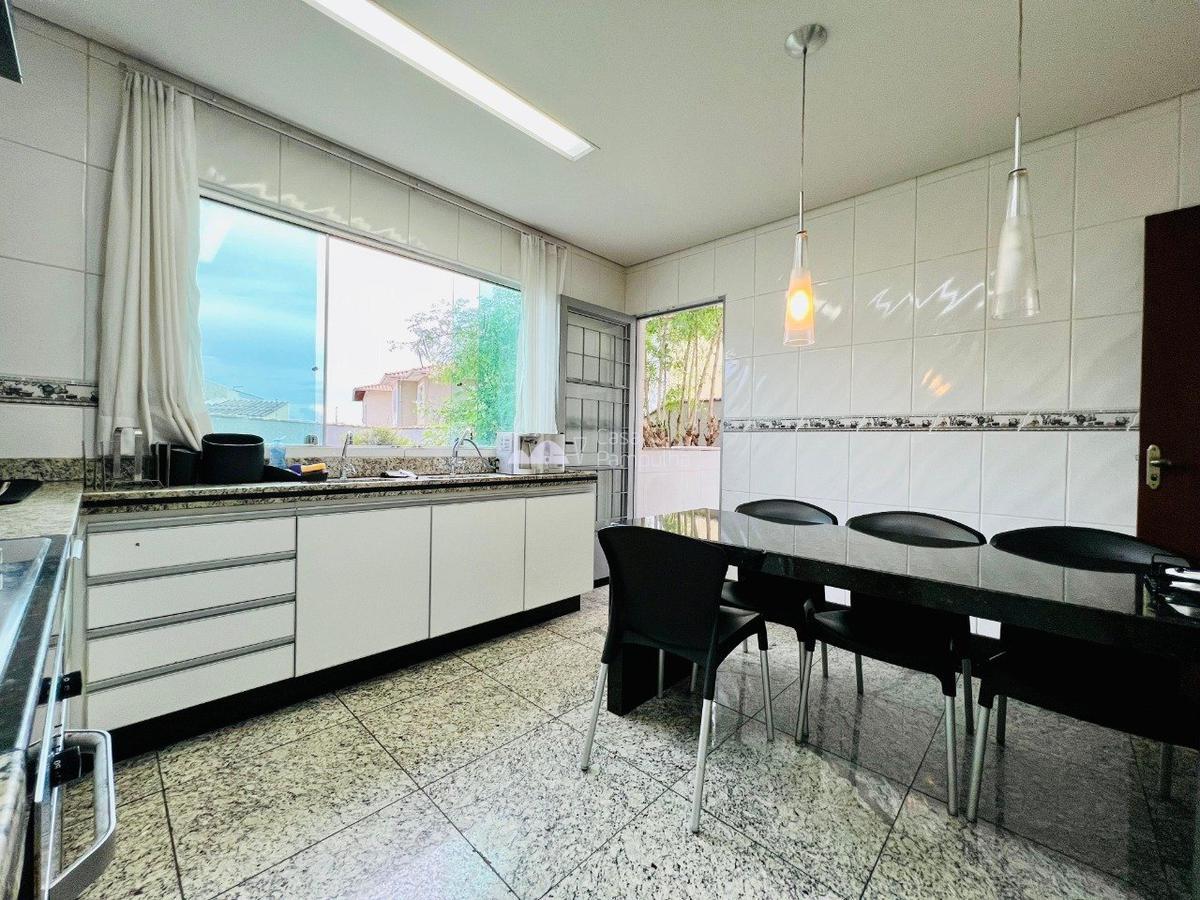 Casa, Santa Amélia, 4 Quartos, 4 Vagas, 1 Suíte