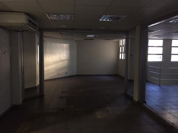 Prédio, Santa Efigênia, 0 Vaga