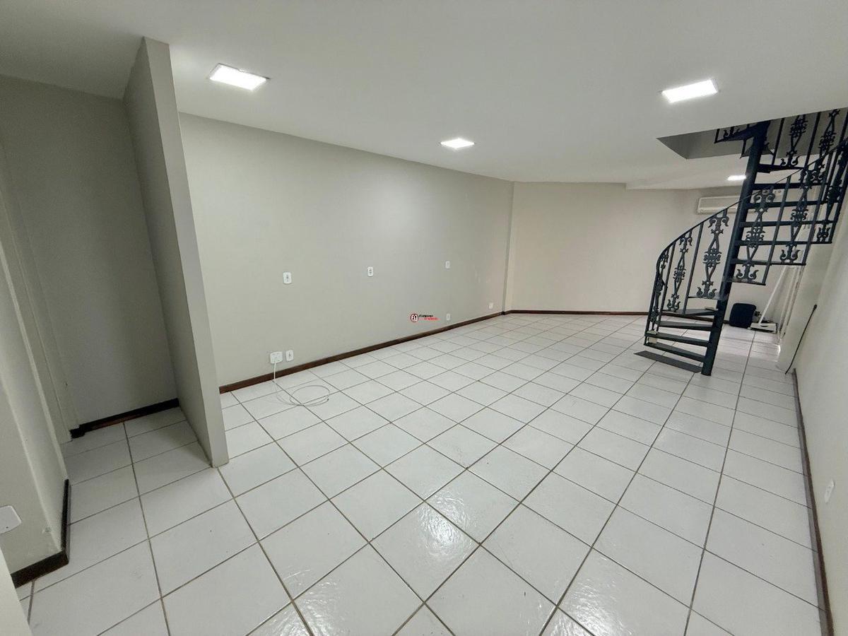 Andar, São José, 0 Quarto, 0 Vaga