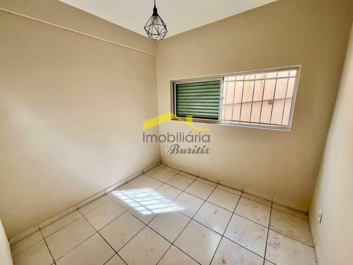 Casa, Buritis, 3 Quartos, 1 Vaga, 1 Suíte