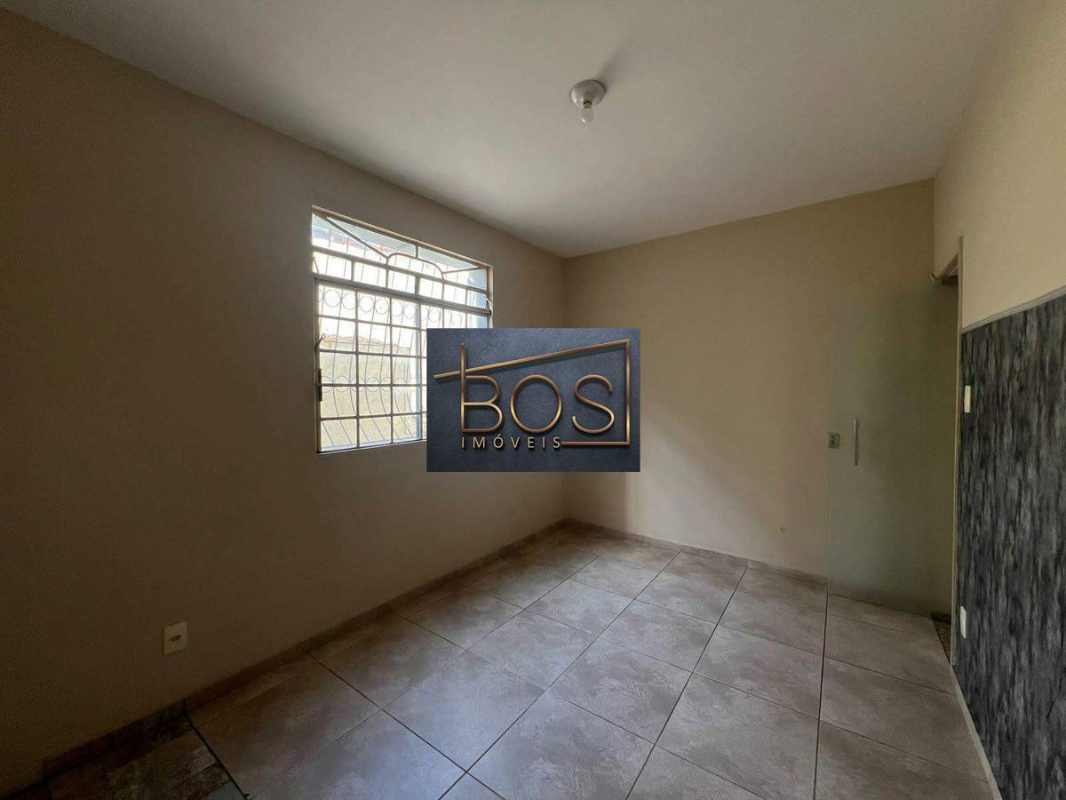 Apartamento, Sagrada Família, 2 Quartos, 1 Vaga