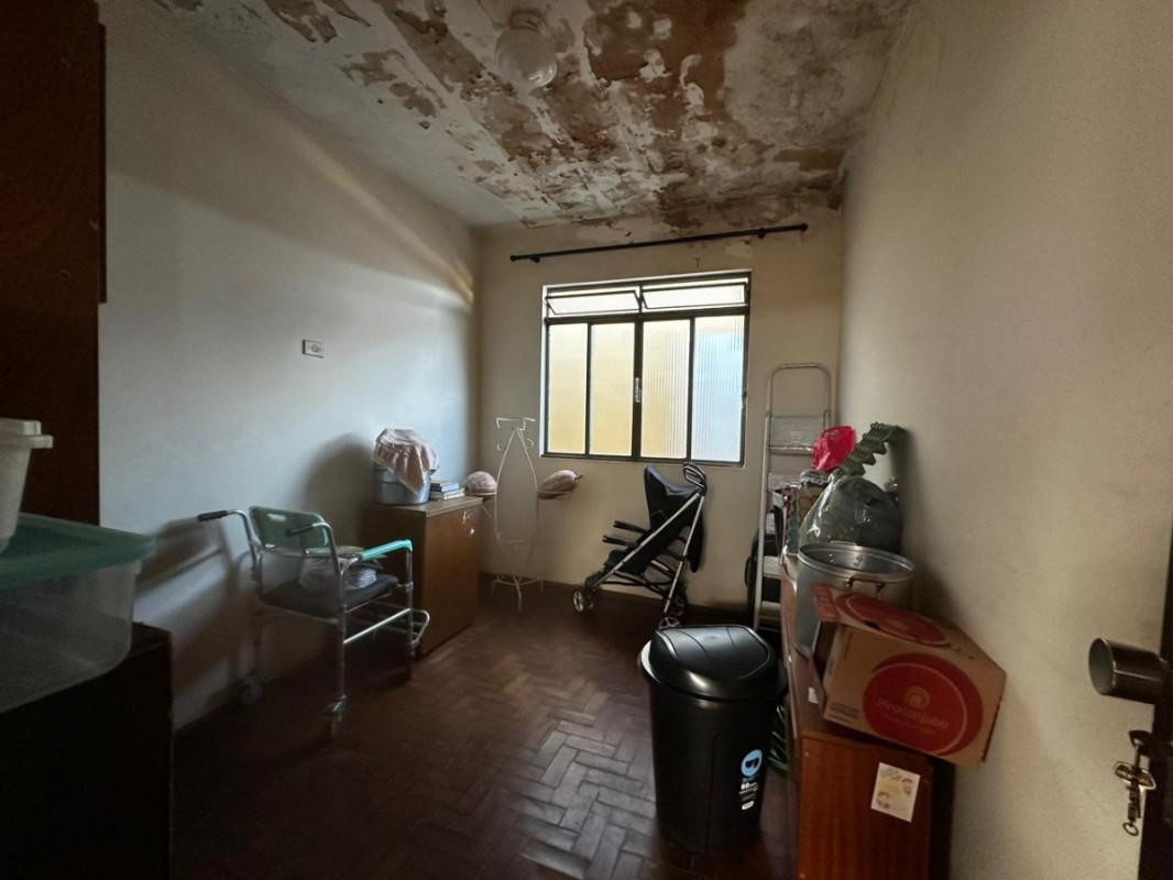 Casa, Centro, 5 Quartos, 2 Vagas
