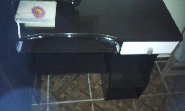 rack Tabaco Com Gaveta Seminovo