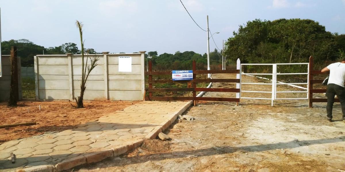 Lote, São José, 0 Quarto, 4 Vagas