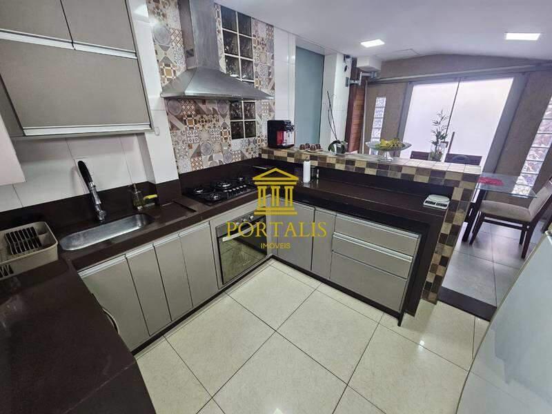 Apartamento, Buritis, 2 Quartos, 2 Vagas, 1 Suíte