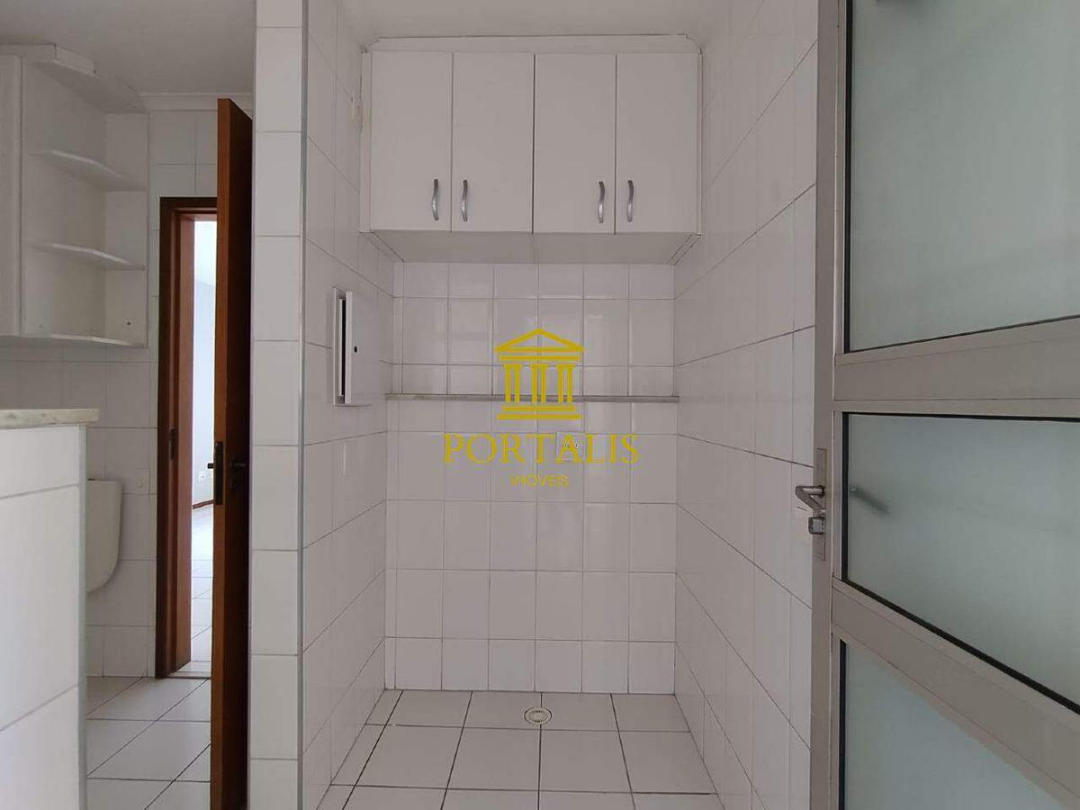 Apartamento, Sagrada Família, 3 Quartos, 2 Vagas, 1 Suíte