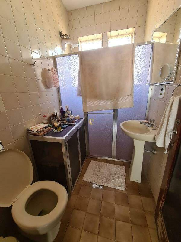 Casa, Floresta, 17 Quartos, 0 Vaga, 4 Suítes