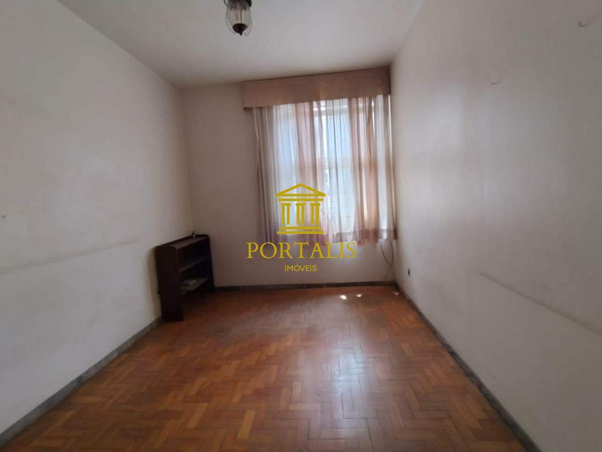 Casa Comercial, Funcionários, 9 Quartos, 5 Vagas