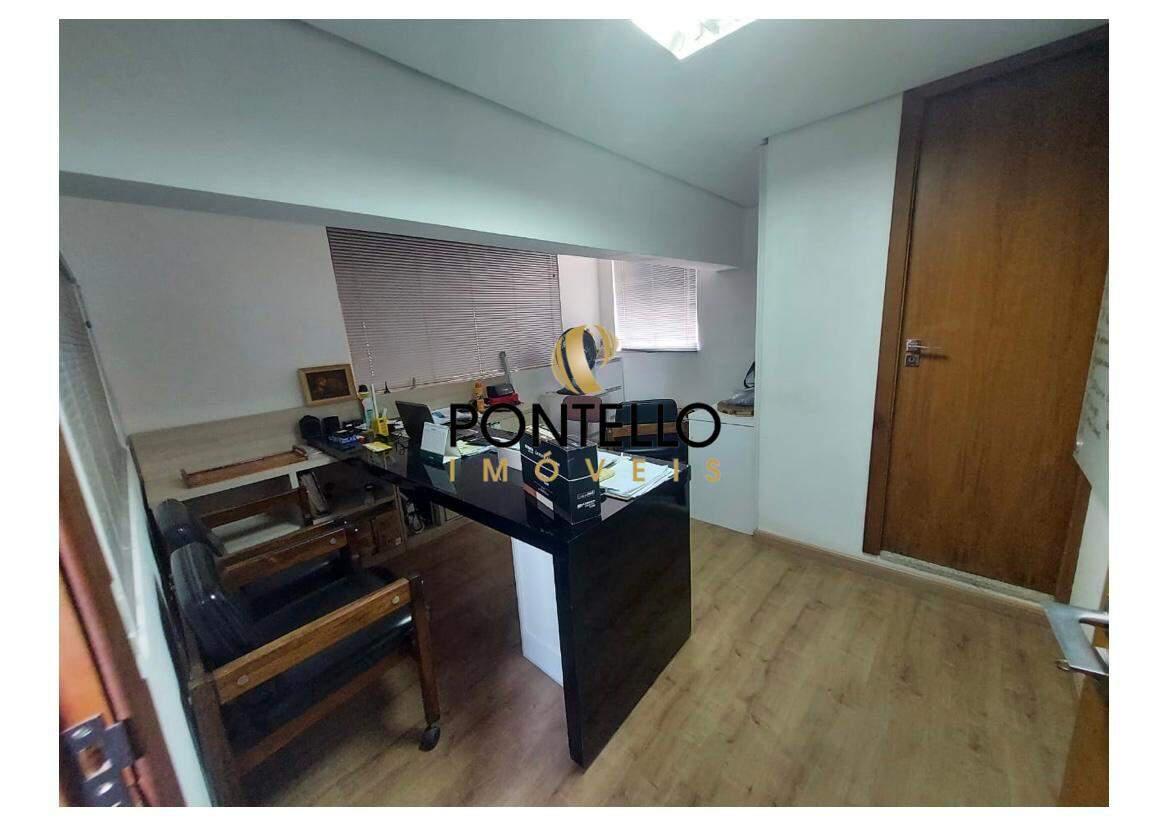 Casa, Cachoeirinha, 4 Quartos, 1 Vaga, 3 Suítes