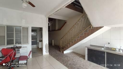 Casa, Quitandinha, 4 Quartos, 2 Vagas, 1 Suíte