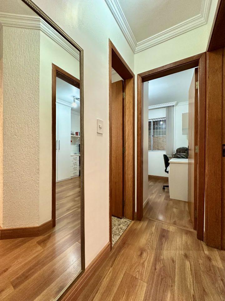 Apartamento, Sagrada Família, 3 Quartos, 2 Vagas, 1 Suíte