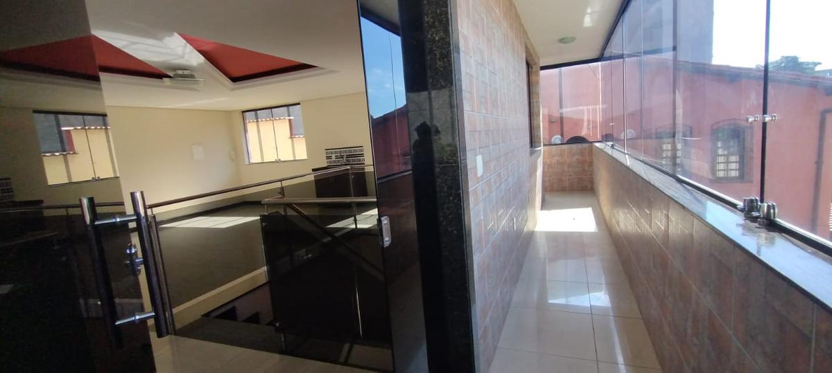 Casa, Santa Cruz, 5 Quartos, 4 Vagas, 1 Suíte