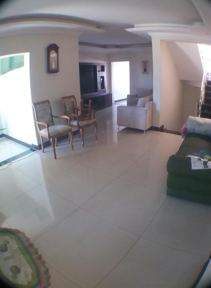 Casa, Cabral, 4 Quartos, 5 Vagas, 2 Suítes