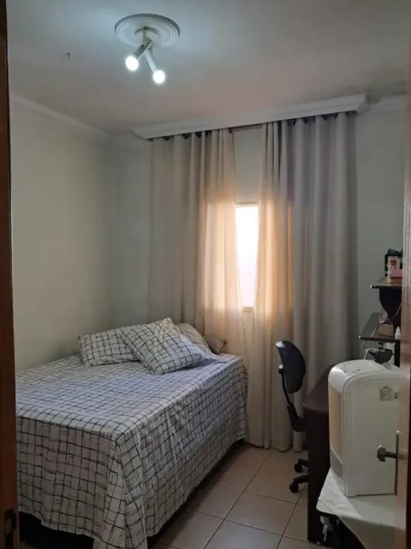 Casa, Castelo, 2 Quartos, 1 Vaga