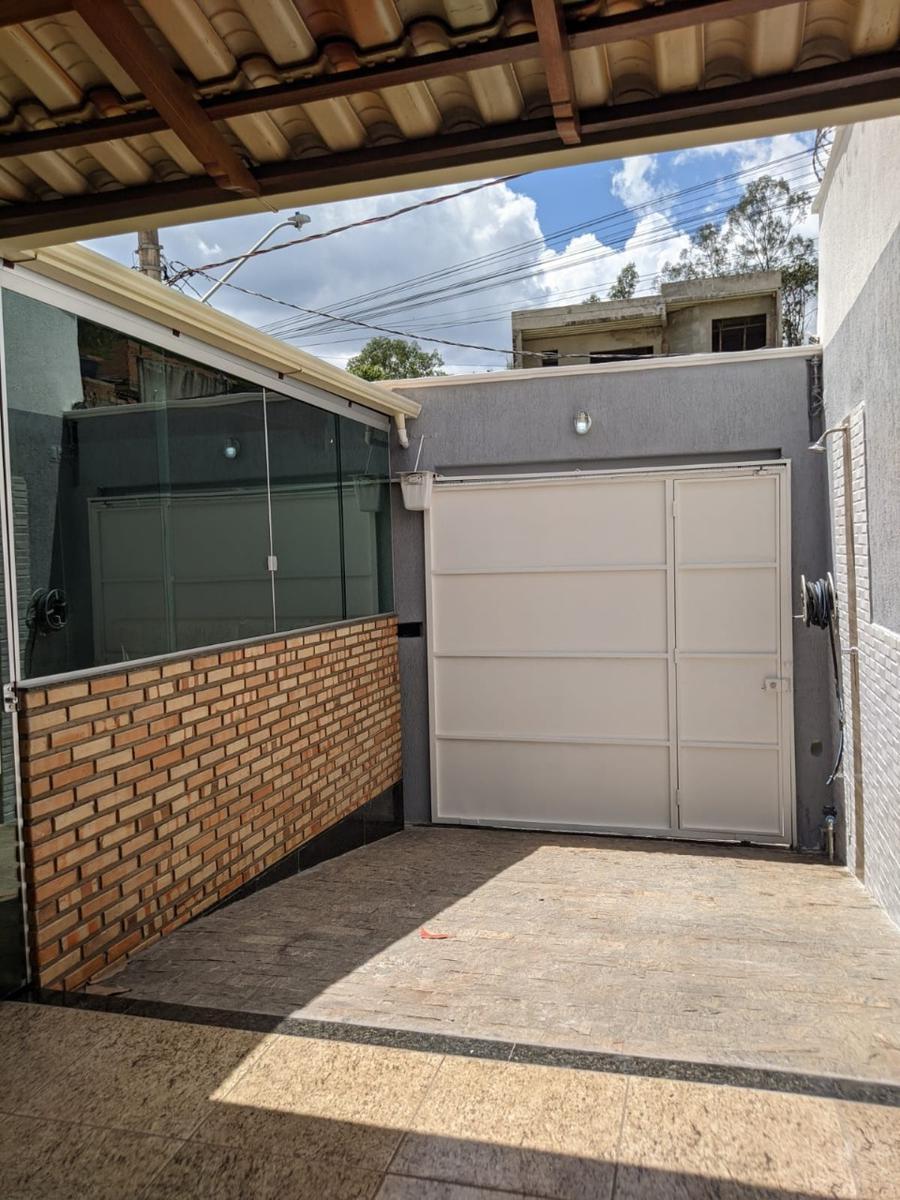 Casa, Masterville, 2 Quartos, 3 Vagas