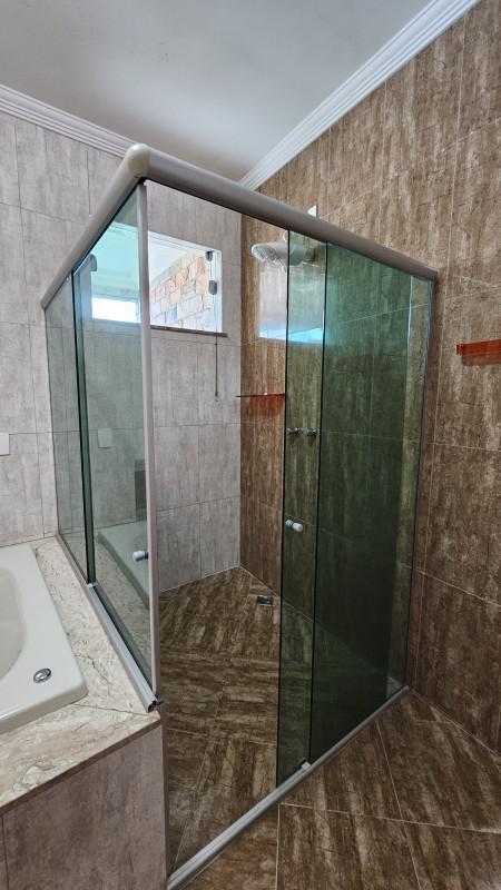 Casa, Centro, 4 Quartos, 5 Vagas, 2 Suítes