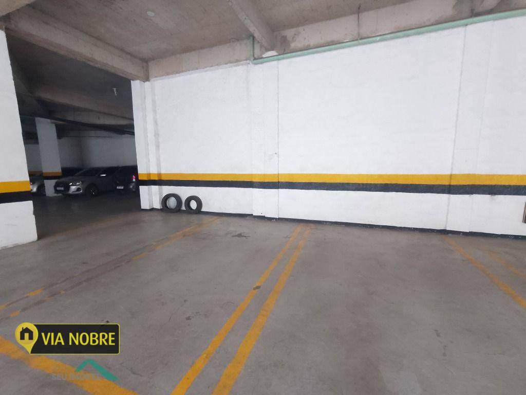 Sala, Estoril, 1 Vaga
