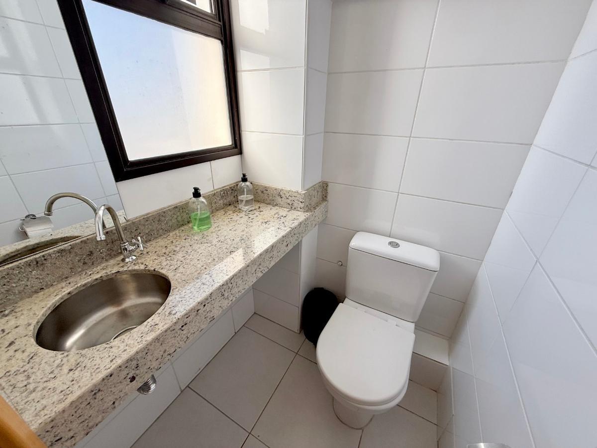 Sala, São José, 0 Quarto, 2 Vagas