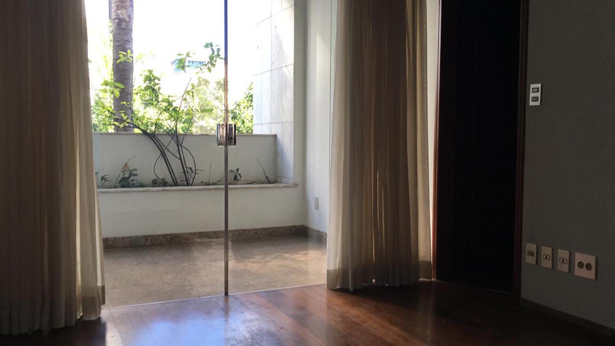 Apartamento, Funcionários, 4 Quartos, 3 Vagas, 1 Suíte