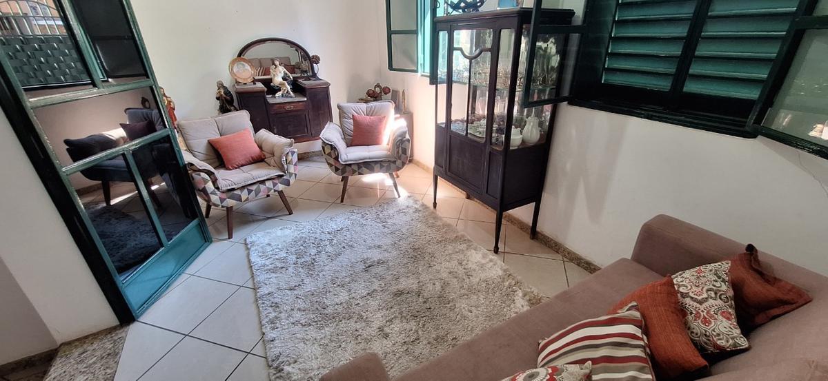 Casa, Sagrada Família, 3 Quartos, 2 Vagas, 1 Suíte