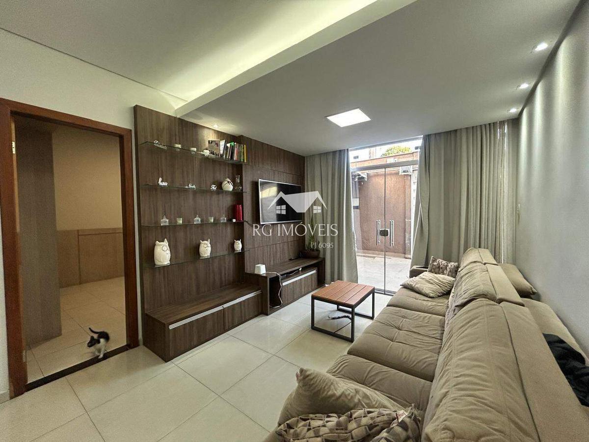 Casa, Eldorado, 3 Quartos, 3 Vagas, 1 Suíte