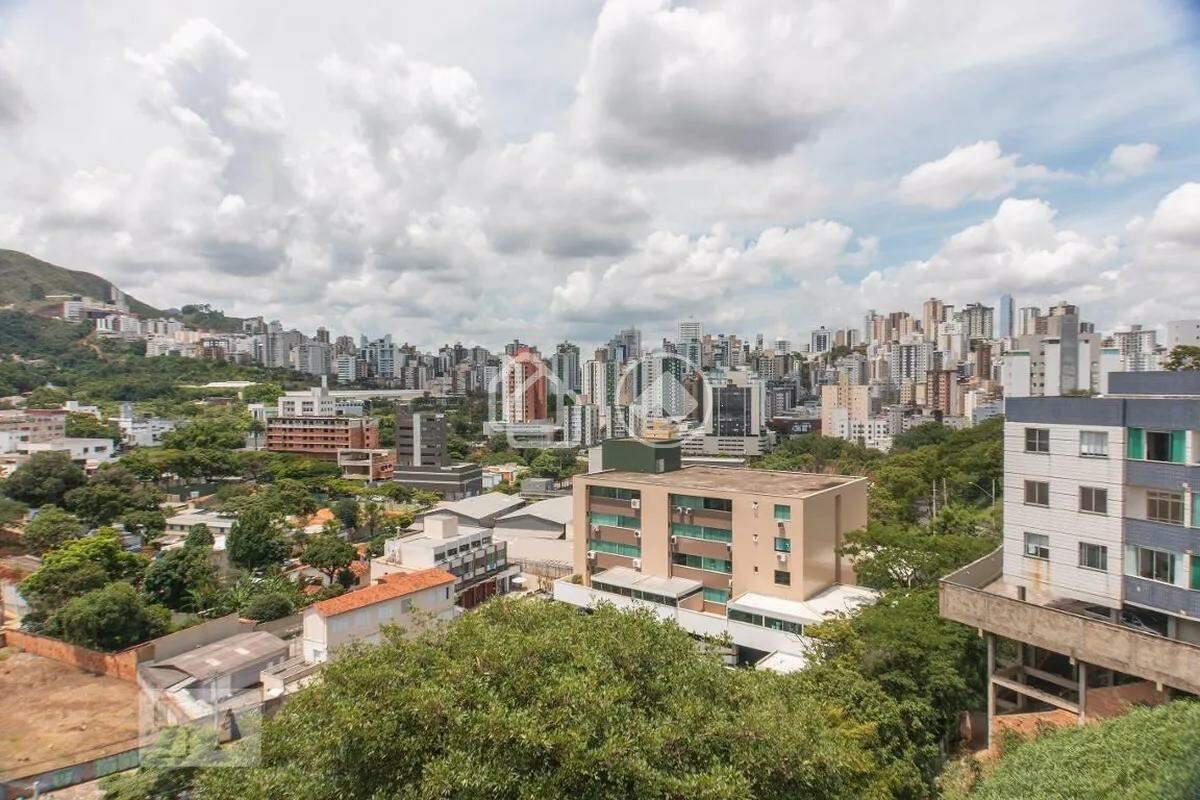 Apartamento, Estoril, 4 Quartos, 2 Vagas, 1 Suíte