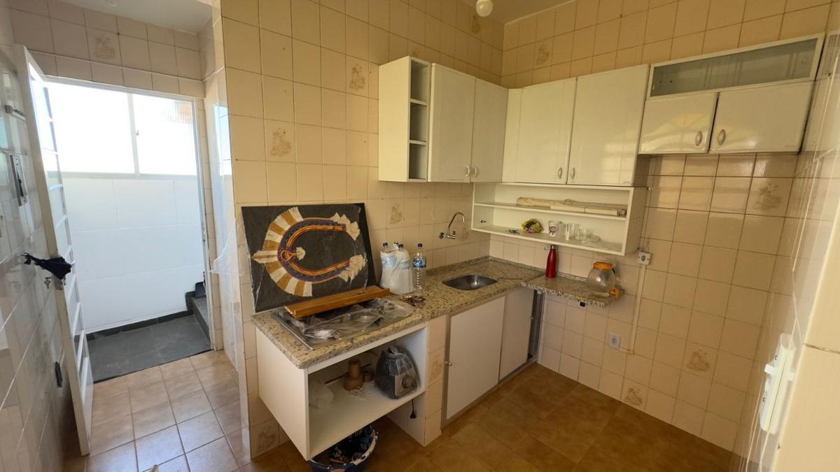 Casa, Fernão Dias, 3 Quartos, 4 Vagas, 1 Suíte