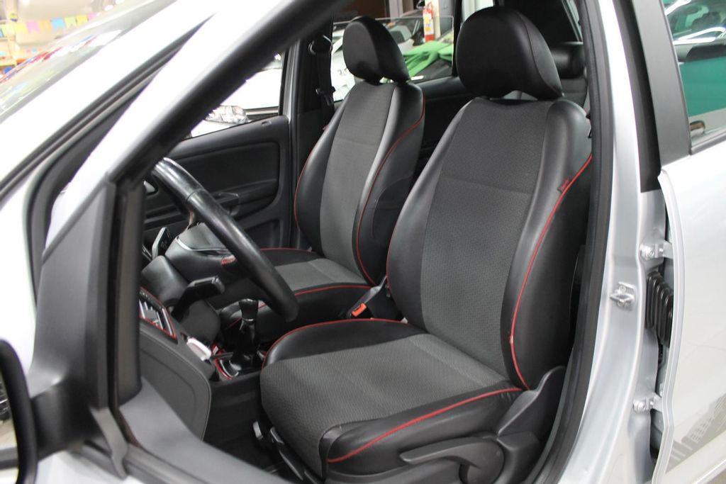 Volkswagen Fox Rock In Rio 1.6 MI Total Flex 8v 5p