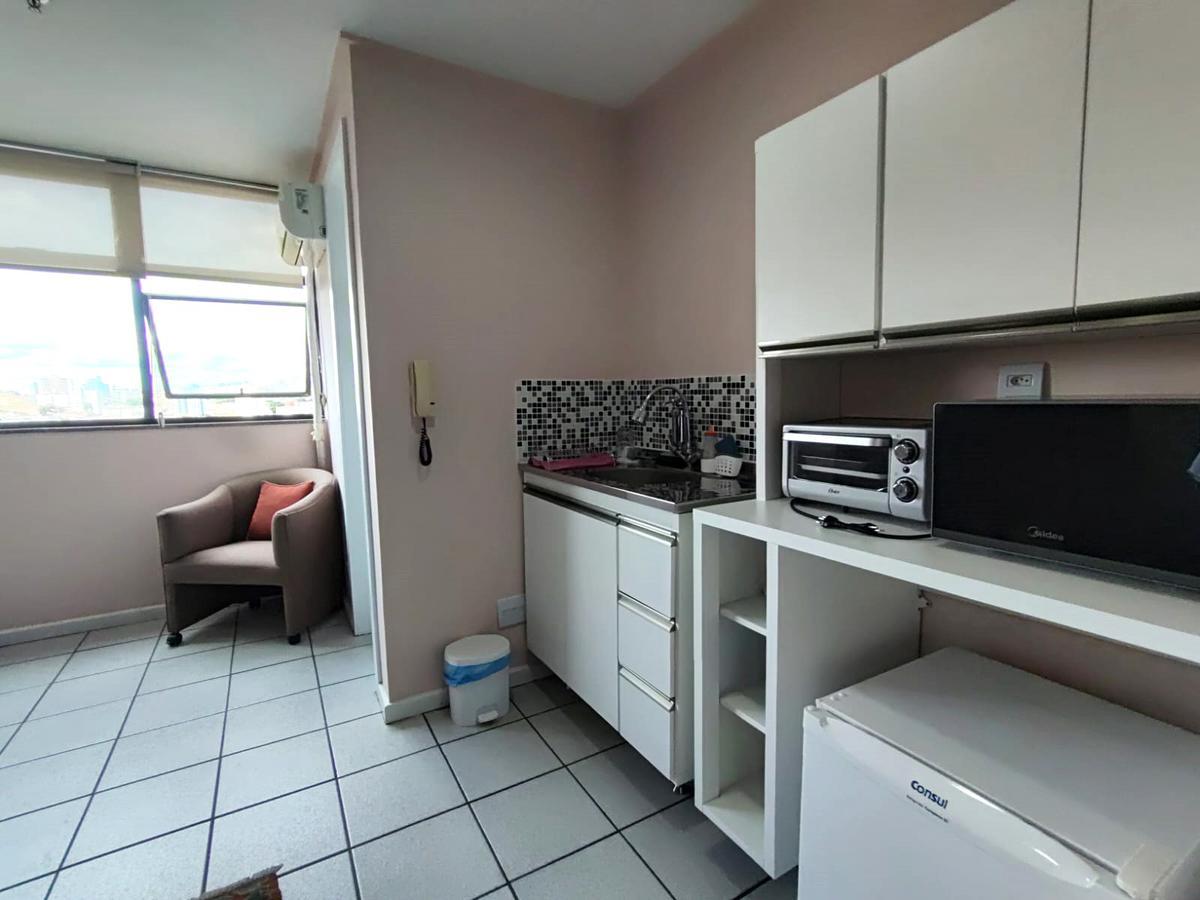 Sala, Barro Preto, 0 Quarto, 2 Vagas