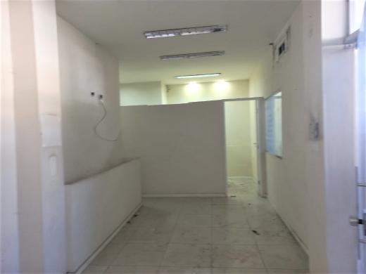 Casa Comercial, Prado, 1 Quarto, 3 Vagas