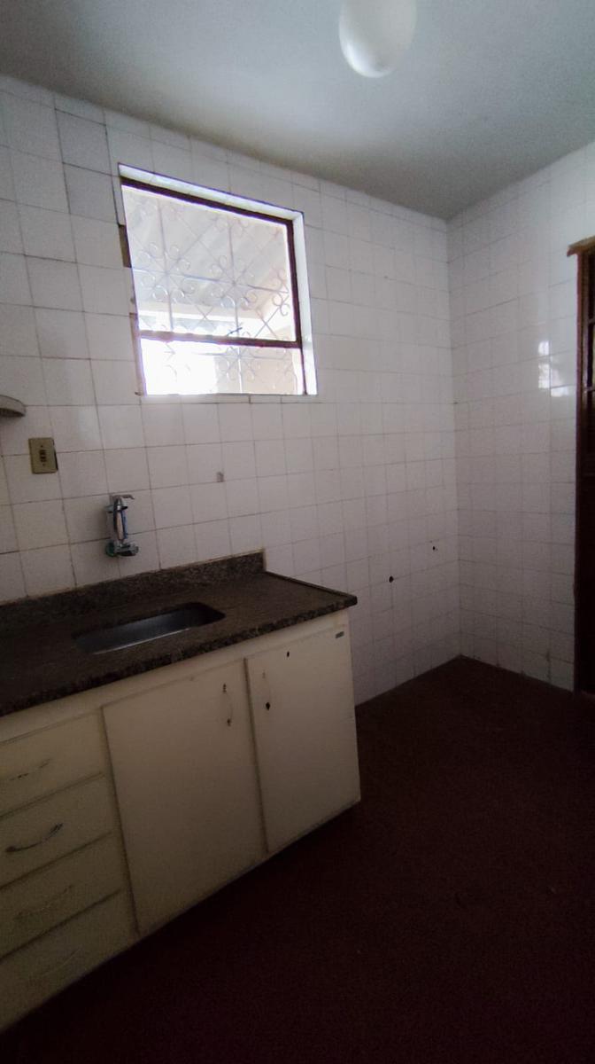 Casa, Centro, 5 Quartos, 4 Vagas, 1 Suíte