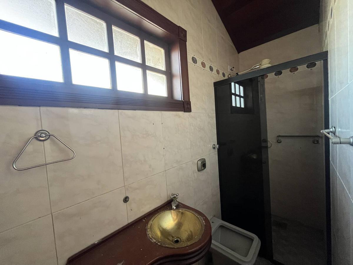 Casa, Professores, 5 Quartos, 2 Vagas, 2 Suítes