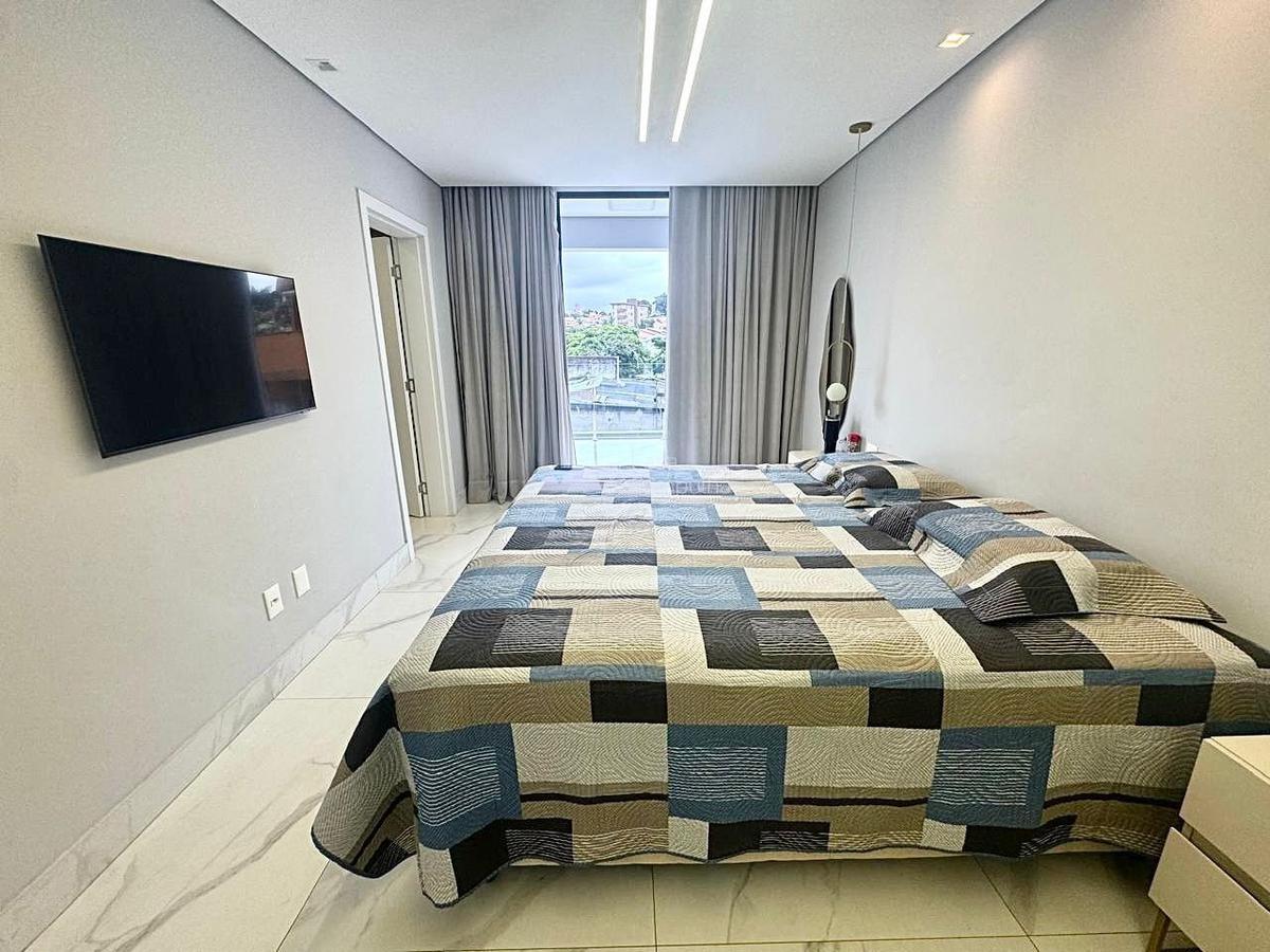 Casa, Santa Amélia, 5 Quartos, 4 Vagas, 1 Suíte