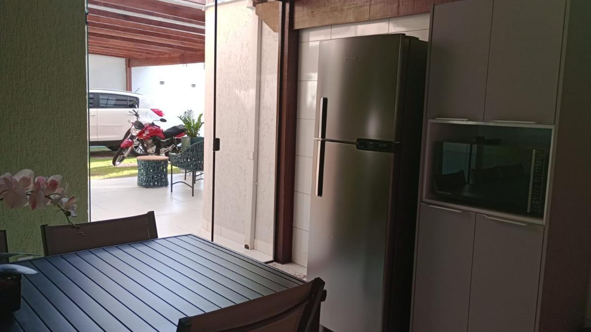 Casa, Jardim Imperial, 3 Quartos, 4 Vagas, 1 Suíte