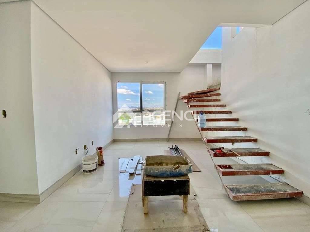 Apartamento, Cabral, 5 Quartos, 0 Vaga, 2 Suítes