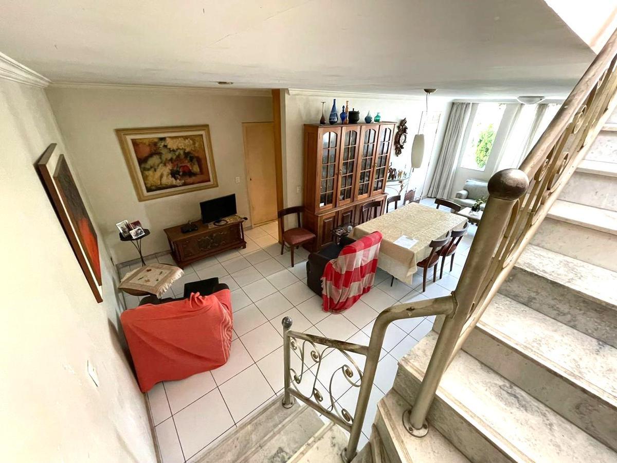 Casa, Padre Eustáquio, 4 Quartos, 0 Vaga, 2 Suítes