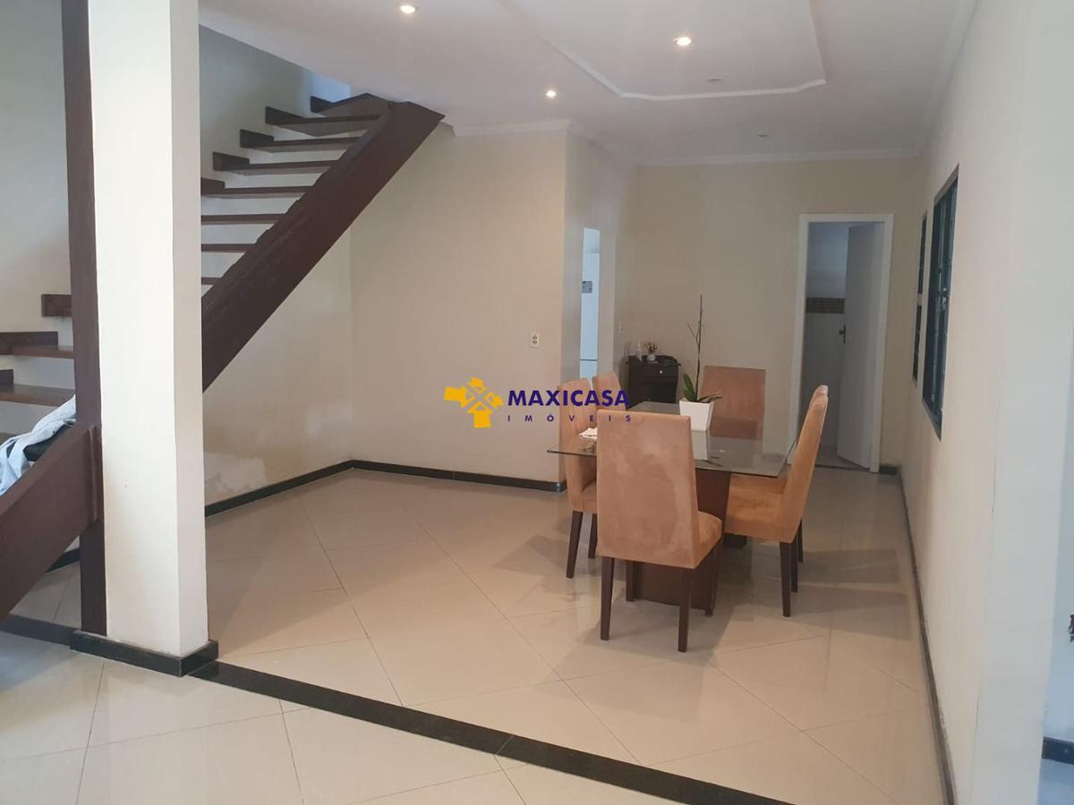 Casa, Trevo, 3 Quartos, 6 Vagas, 1 Suíte